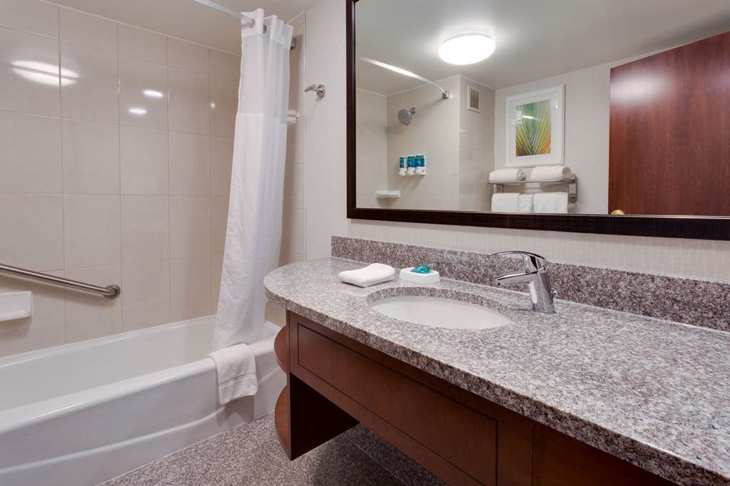 Drury Inn & Suites Columbia Stadium Boulevard - photo 14