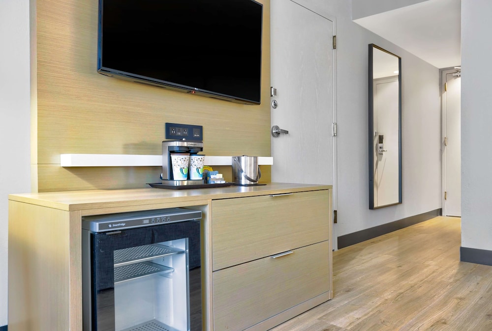 DoubleTree by Hilton Davenport - photo 22