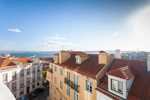 Alfama Charming Apartment with Amazing River View and Terrace — 4-Star Luxury Hotel in Lisbon, Portugal