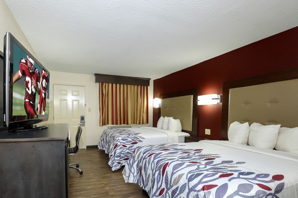 Red Roof Inn Columbus MS - photo 10