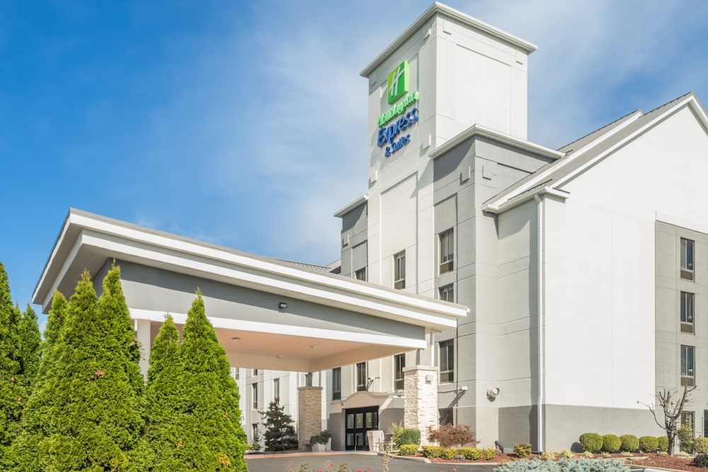 Holiday Inn Express Hotel & Suites Louisville East by IHG - photo 40