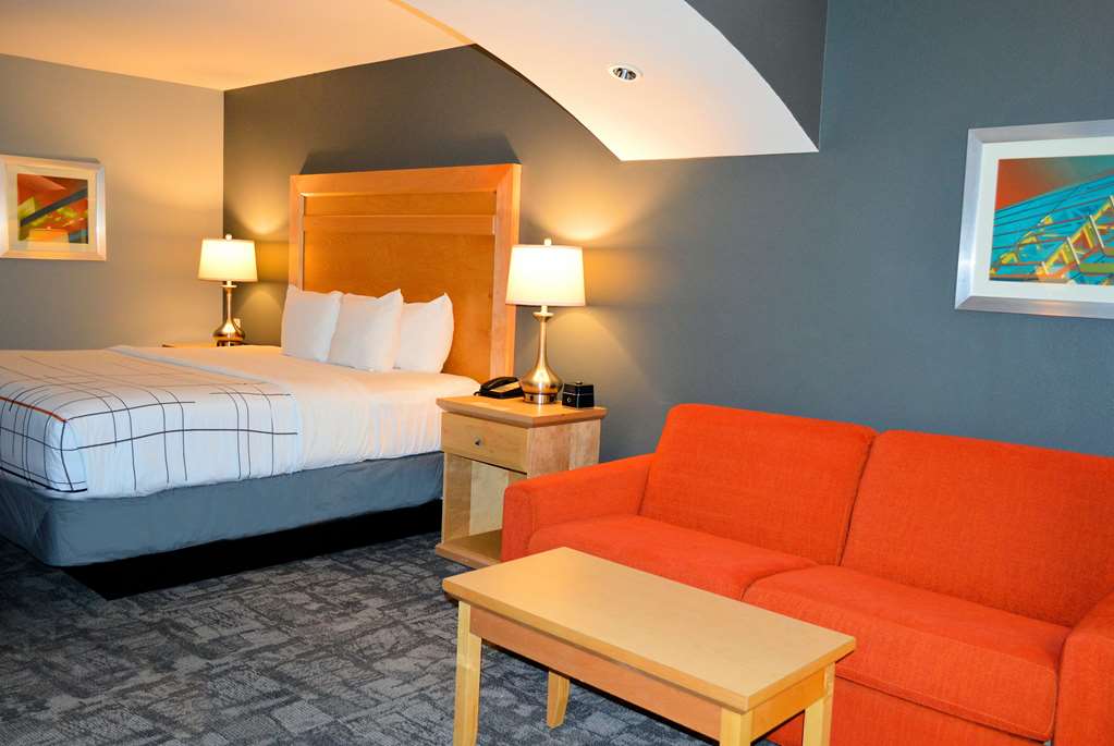La Quinta Inn & Suites by Wyndham Rochester Mayo Clinic S - photo 26