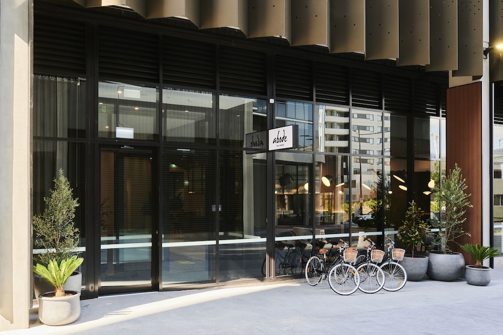 Abode Belconnen - carbon neutral hotel in Belconnen
