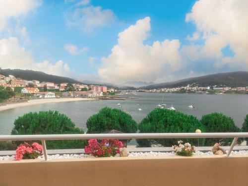 Hotel Playa De Quenxe — Corcubion