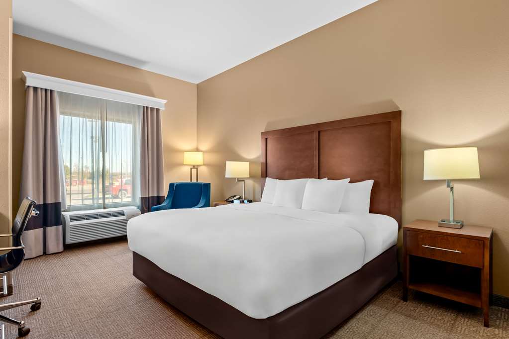 Comfort Inn & Suites Avera Southwest - photo 4