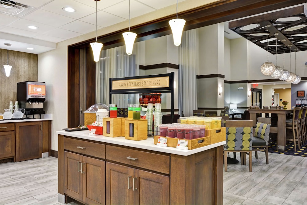 Hampton Inn & Suites Ashland - photo 50