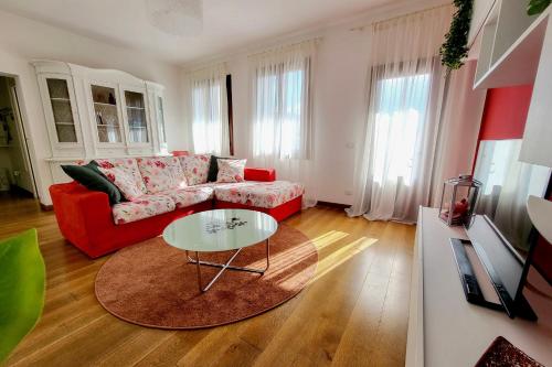 Appartamento Lucia — 4-Star Luxury Hotel in Vittorio Veneto, Italy