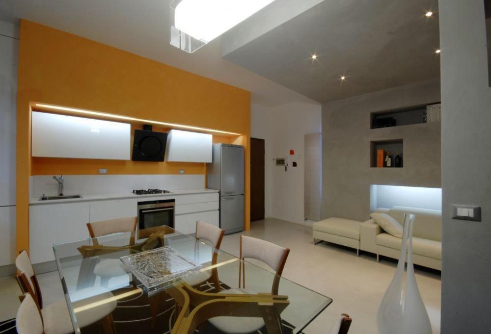 Lollo Apartment — 4-Star Luxury Hotel in Mantova, Italy