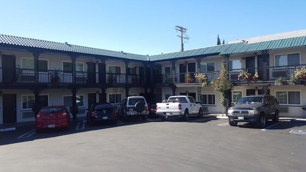 Welcome Inn on Colorado Blvd - photo 25