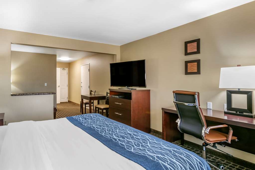 Comfort Inn Fort Collins North - photo 19