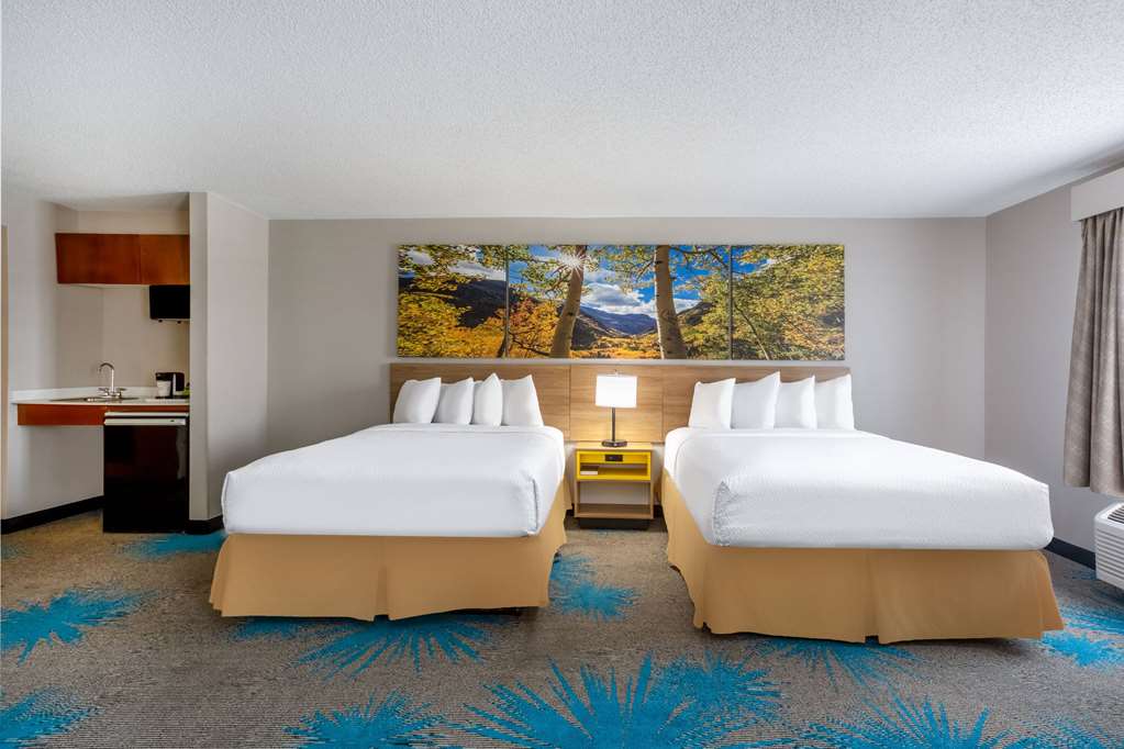 Days Inn & Suites by Wyndham Denver International Airport - photo 31