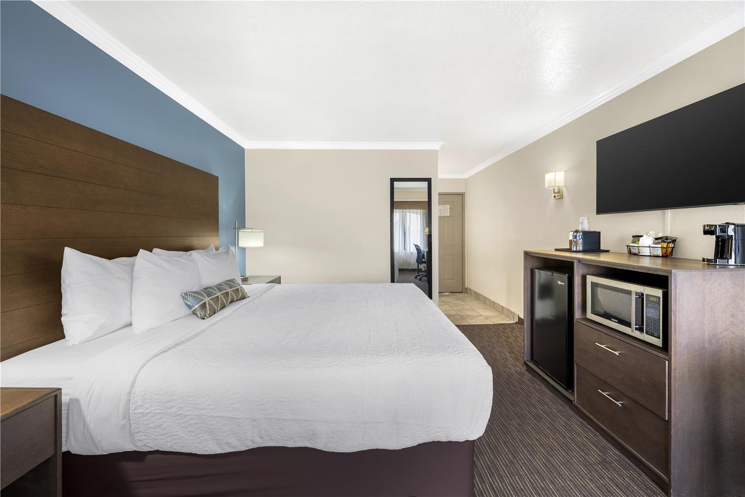 Best Western Airport Albuquerque InnSuites Hotel & Suites - photo 47