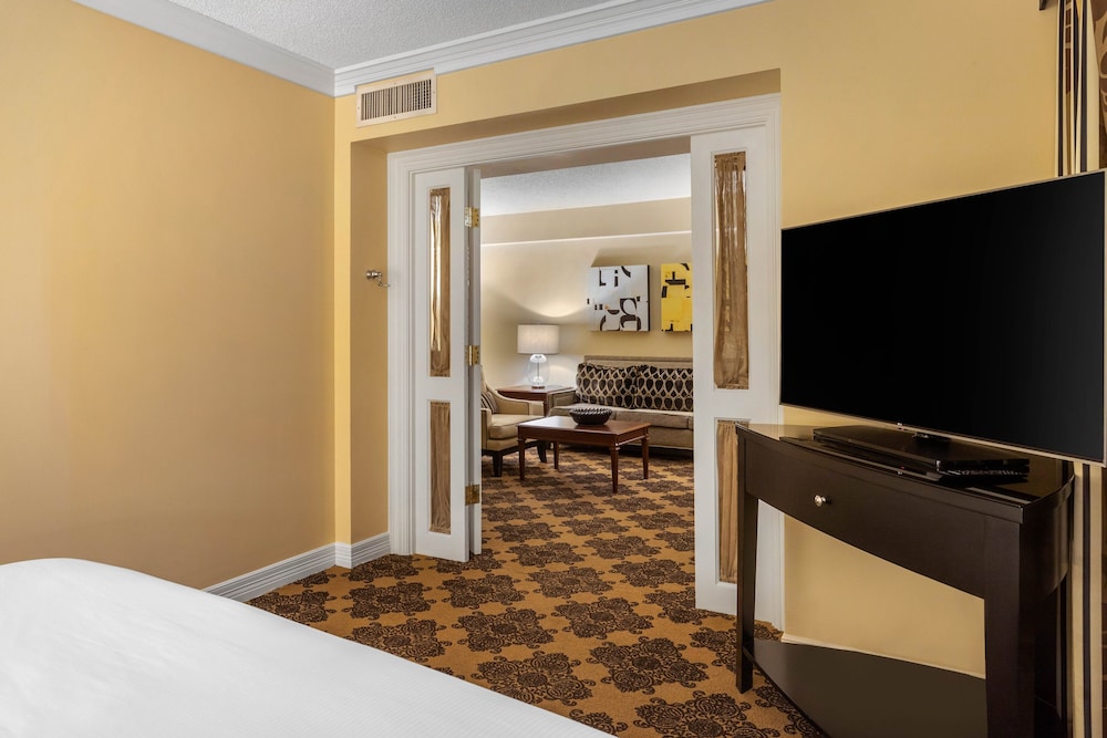 Omni Houston Hotel - photo 19