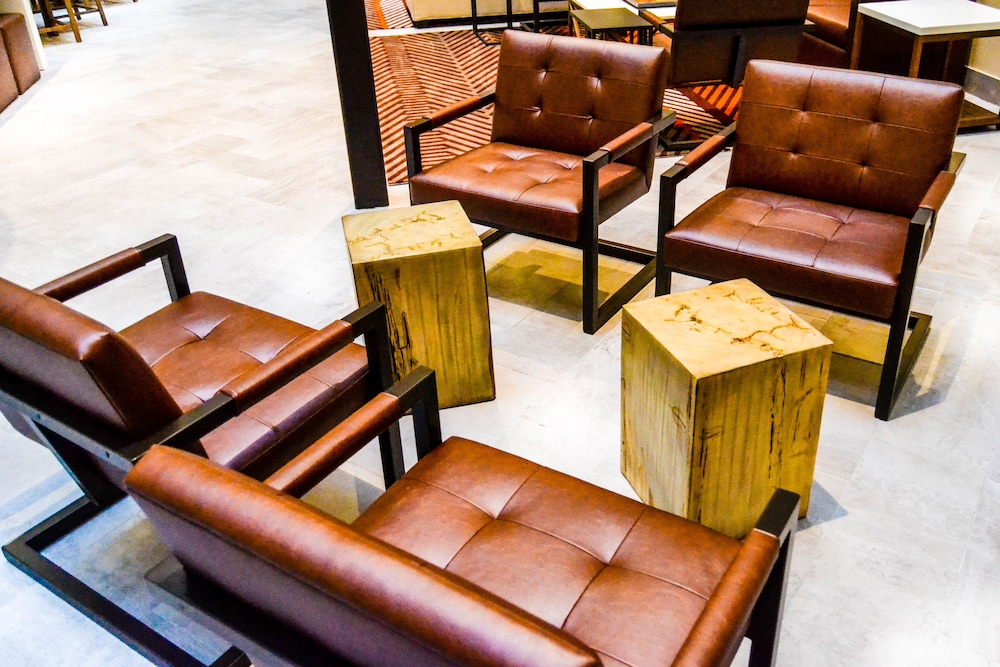 Embassy Suites by Hilton Austin Downtown South Congress - photo 6