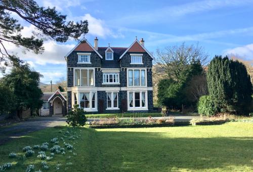 Dolafon Guest House — 4-Star Luxury Hotel in Llanberis, United Kingdom