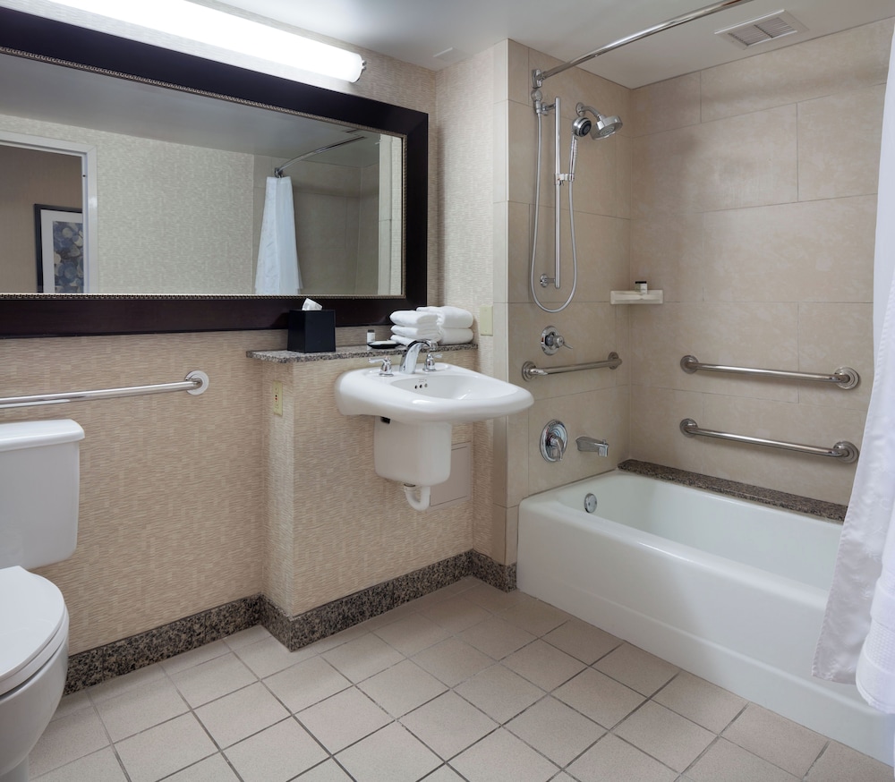 Sheraton Kansas City Hotel at Crown Center - photo 27