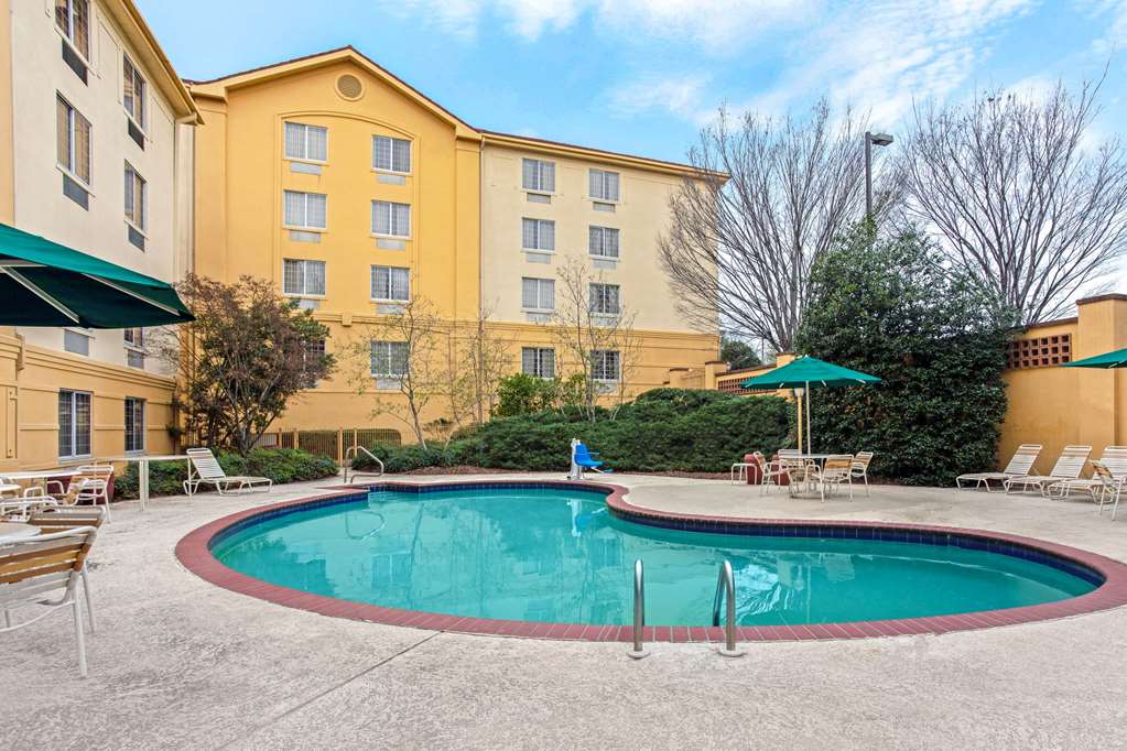 La Quinta Inn & Suites by Wyndham Birmingham Homewood - photo 6