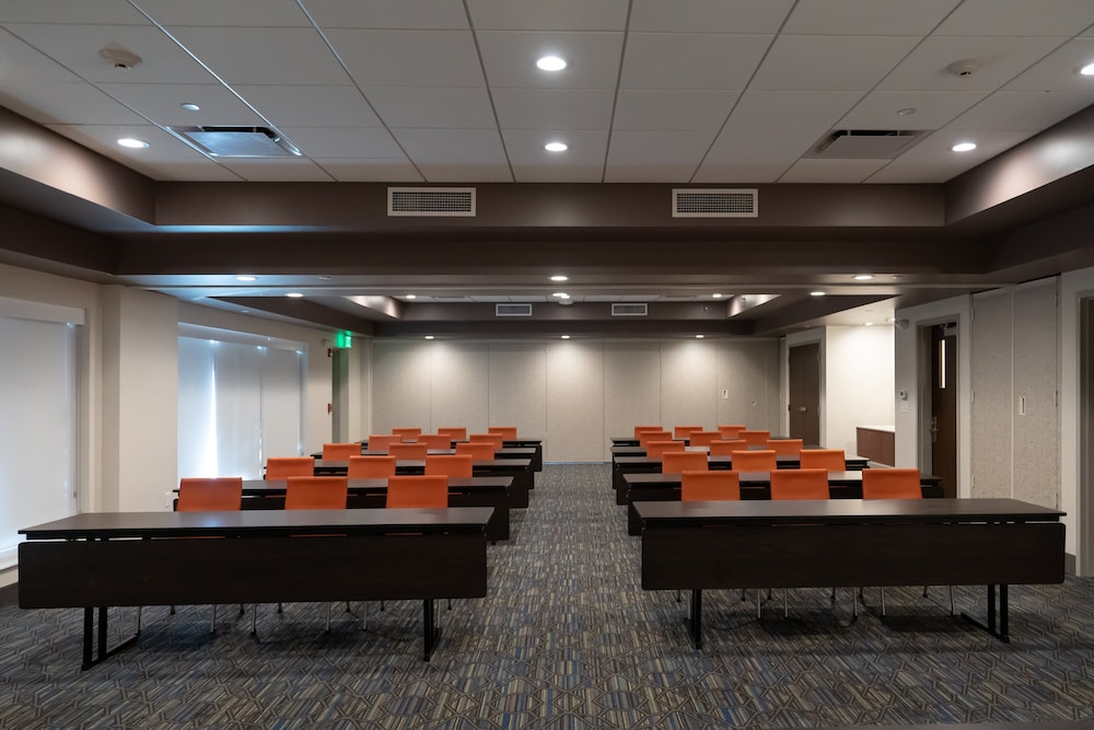 Holiday Inn Express Boston by IHG - photo 76
