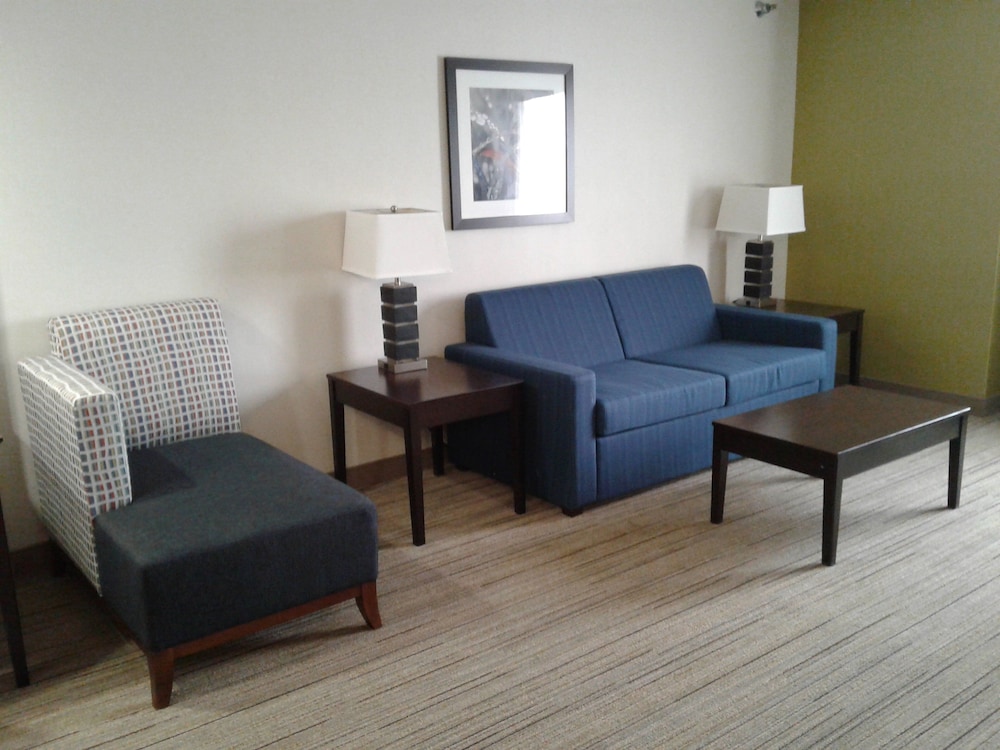 Holiday Inn Express Hotel & Suites Pittsburgh West Mifflin by IHG - photo 14