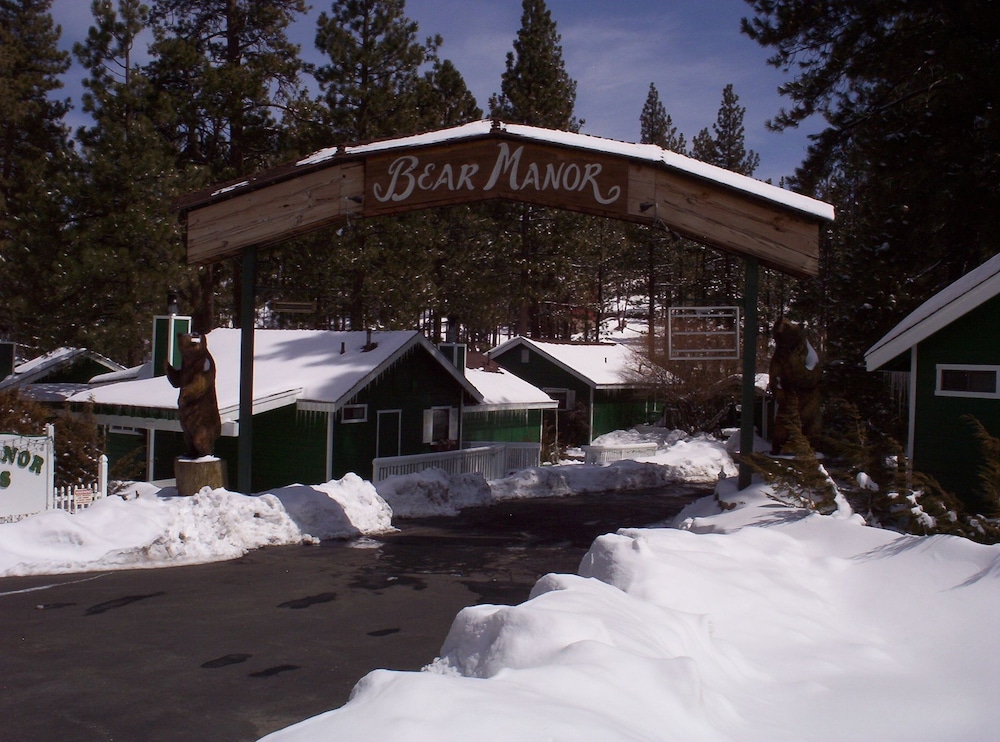 Big Bear Manor Spa Cabins - featured photo