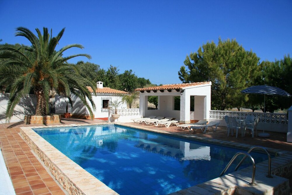 Finca Alhambra spacious and characterful property in Benissa — hotel in Benissa