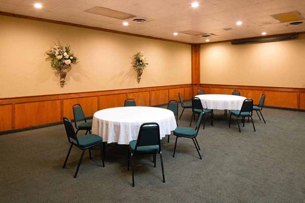 Red Lion Hotel & Conference Center Ellensburg - photo 22