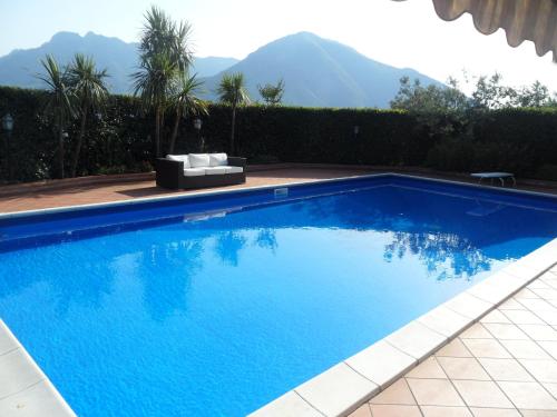 Lady Food Location — 4-Star Luxury Hotel in Cava De Tirreni, Italy
