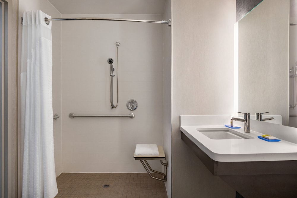 Holiday Inn Express Hotel & Suites Denver Airport by IHG - photo 17