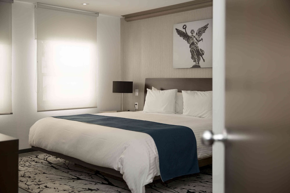 Suites Obelisk — 4-Star Luxury Hotel in Mexico City, Mexico