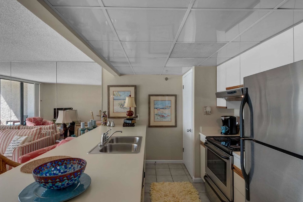 Edgewater Beach Resort Tower 3 2 Bedroom Apartment - photo 9