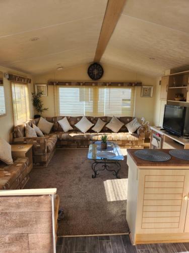 sunnymede Park 6 berth at Fantasy island minimum 3 days in Ingoldmells, United Kingdom