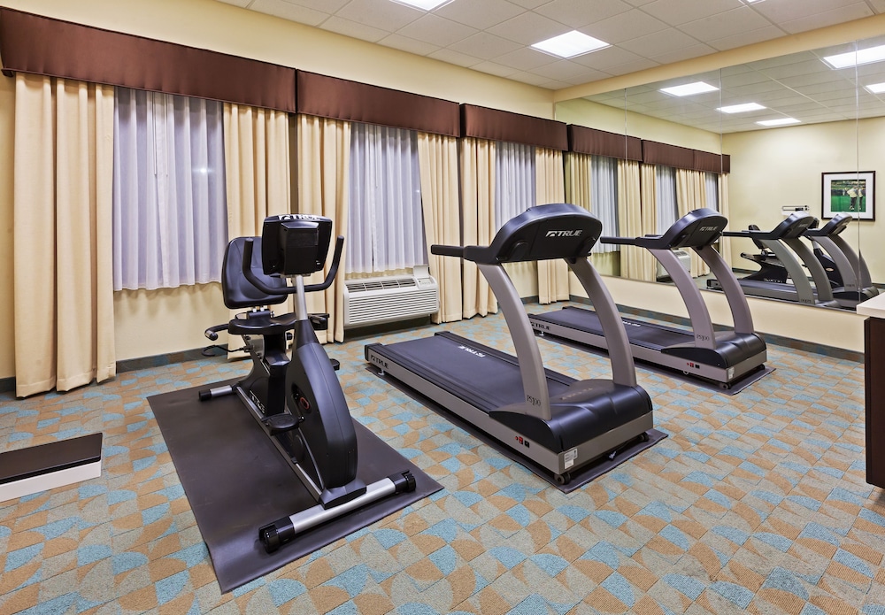 Holiday Inn Express Hotel & Suites Victoria by IHG - photo 19