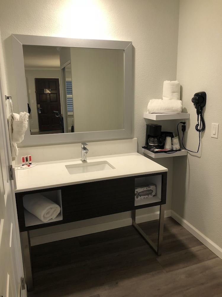 Rodeway Inn Milpitas near Great Mall - photo 39