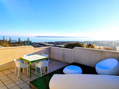 Le 4 saisons Terrasse avec vue mer panoramique in Saint-Brieuc, France