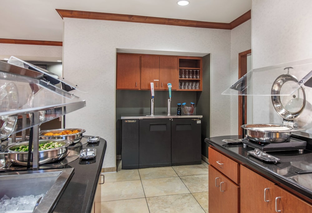 Staybridge Suites Rocklin Roseville Area by IHG - photo 2