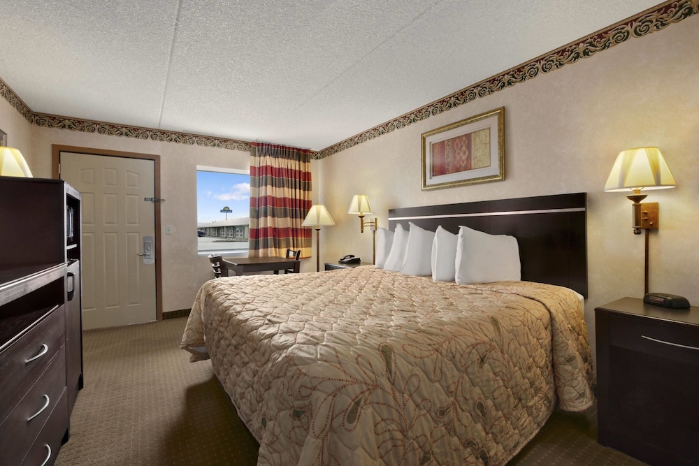 Days Inn by Wyndham Grantville Hershey North - photo 4