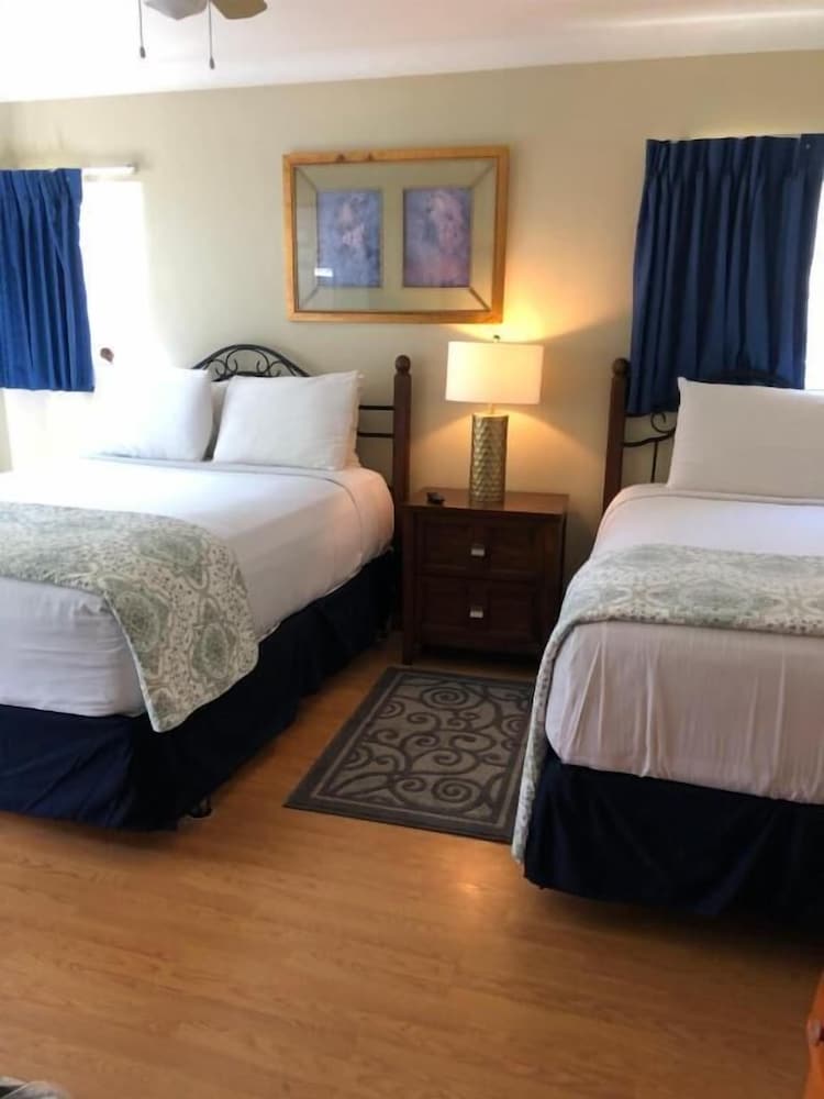 Rest Haven Motel - photo 7