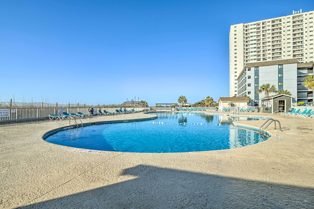Pool & Ocean View: Myrtle Beach Resort Condo - photo 22