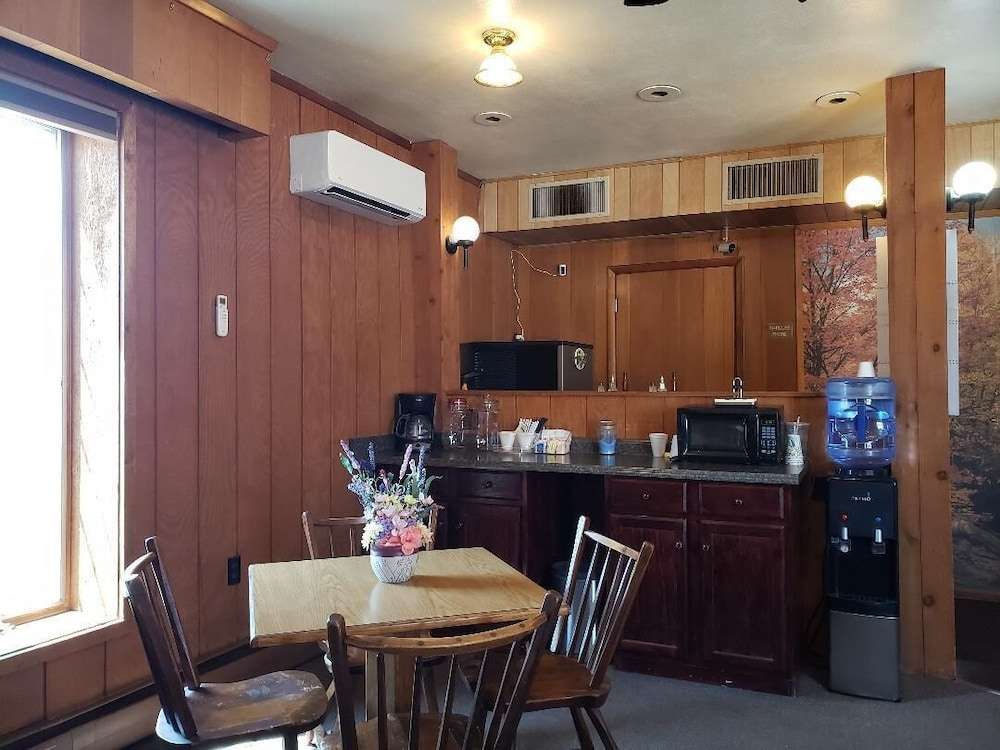 Mansfield Inn - photo 13