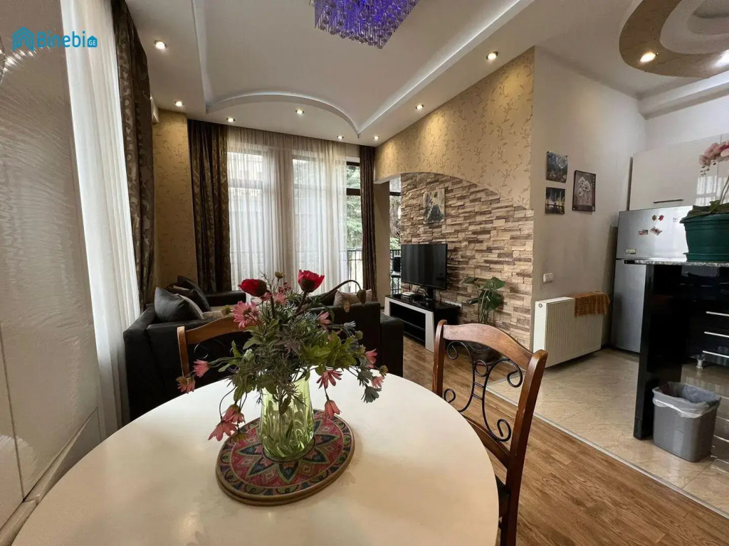Apartment in an elite house In old Tbilisi