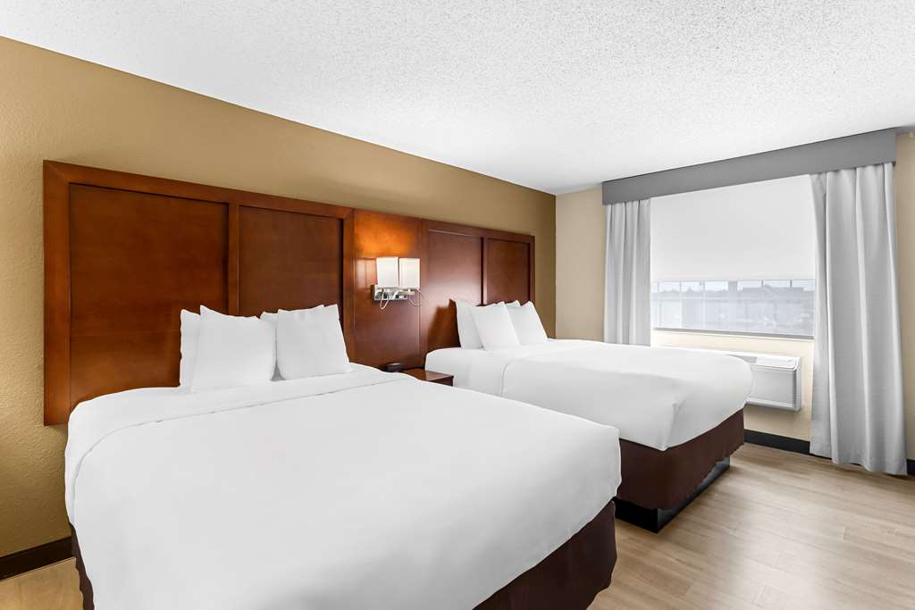 Comfort Suites Grayslake near Libertyville North - photo 21