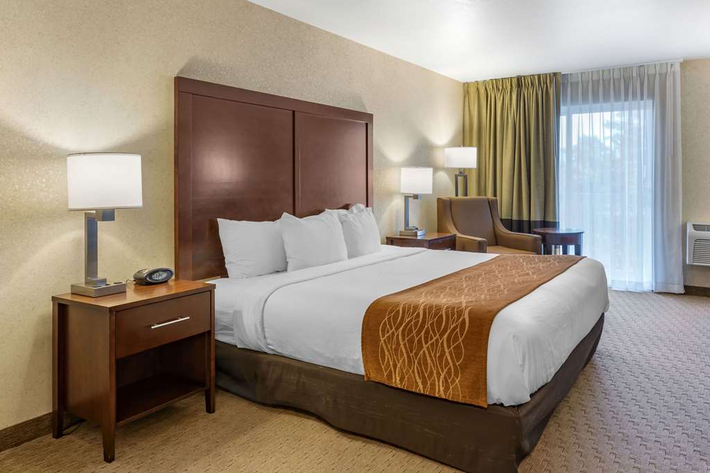 Comfort Inn & Suites Lincoln City - photo 26