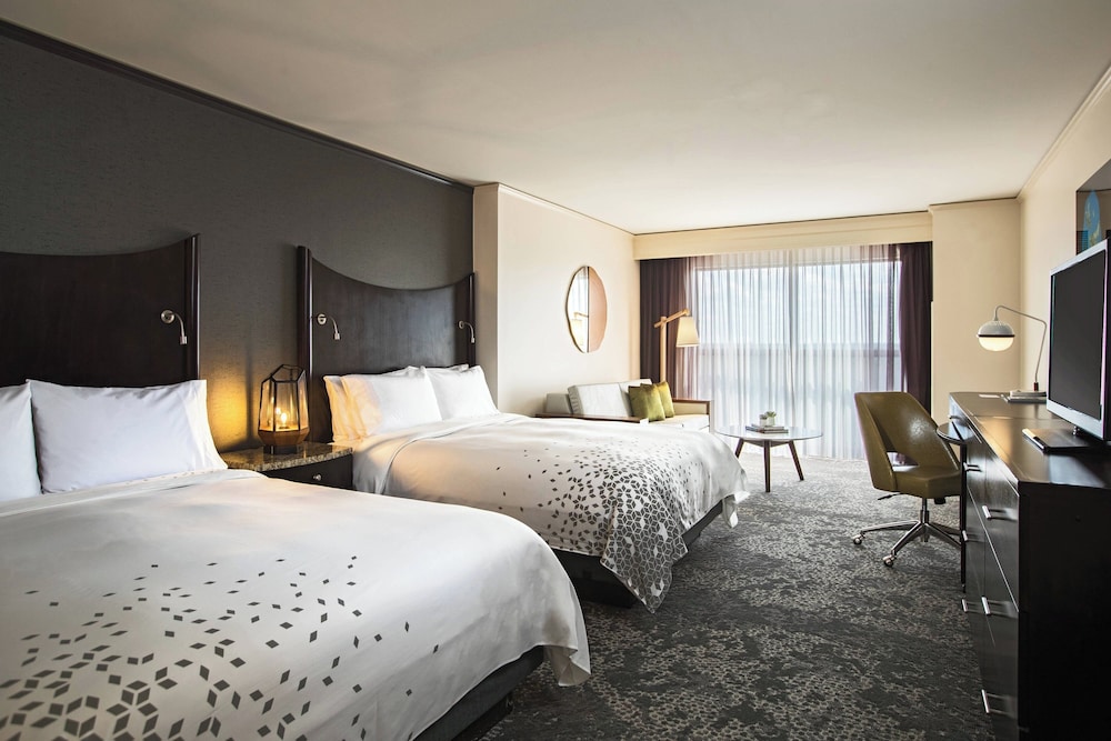 Renaissance Raleigh North Hills Hotel - photo 16