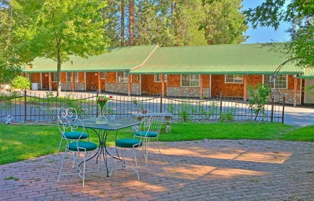 Strawberry Valley Inn - photo 19