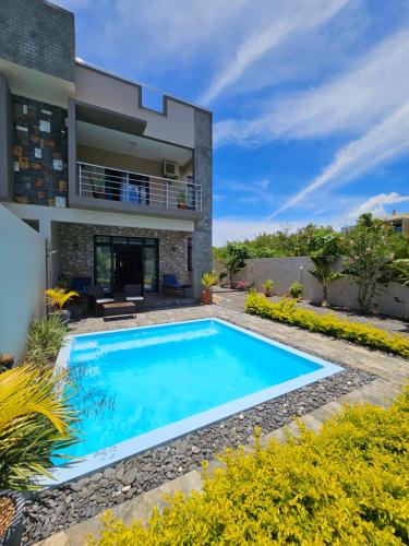 Villa Aahana Flic en Flac — 4-Star Luxury Hotel in Flic En Flac, Mauritius