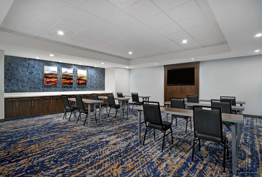 Hampton Inn Midland South - photo 37