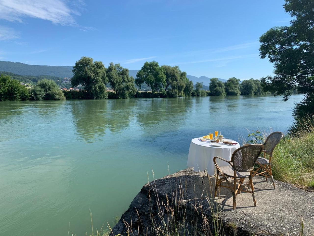 Au Bord de L Eau - carbon neutral hotel in Orpund