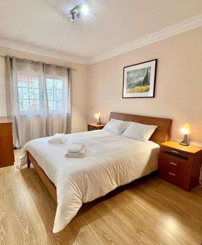 Casa Cabo Avelar T4 Mer — 4-Star Luxury Hotel in Peniche, Portugal