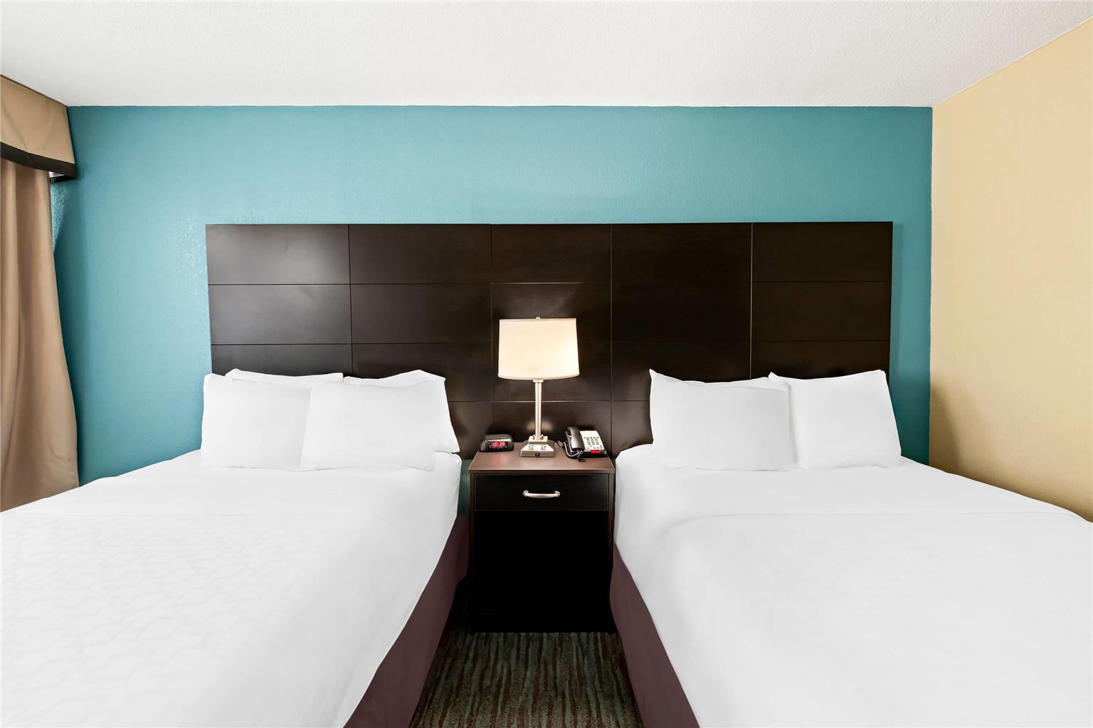 Quality Inn Dayton Airport - photo 13