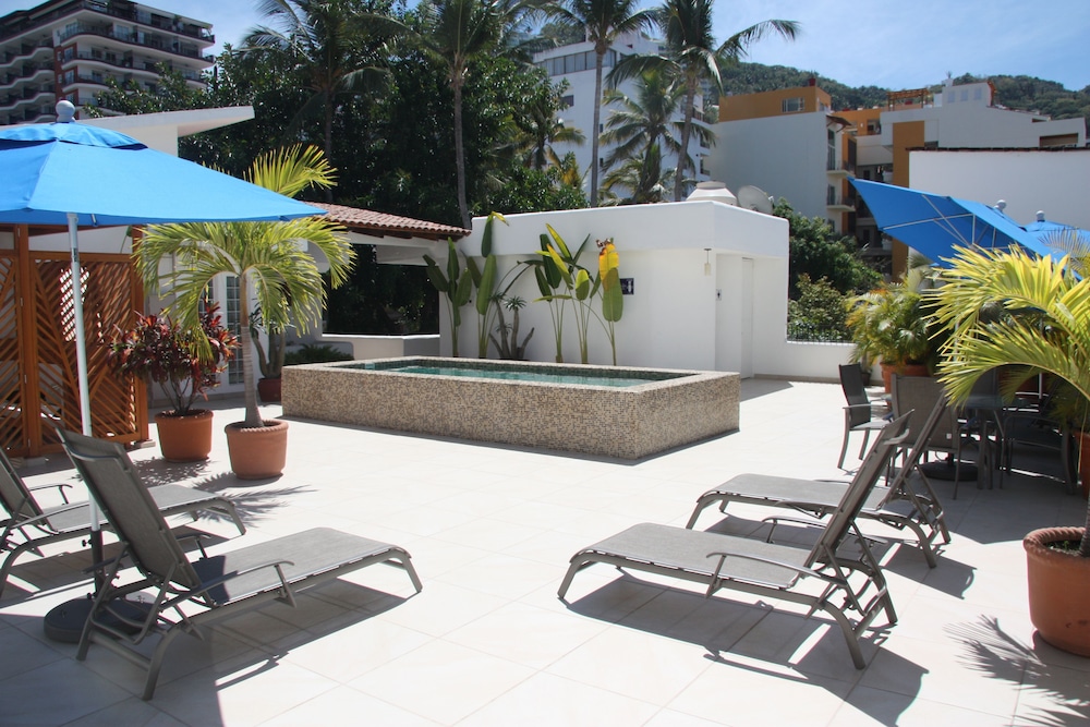 Sundeck